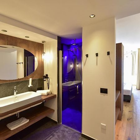 Hotel Goldene Traube Tramin an der Weinstraße Buitenkant foto