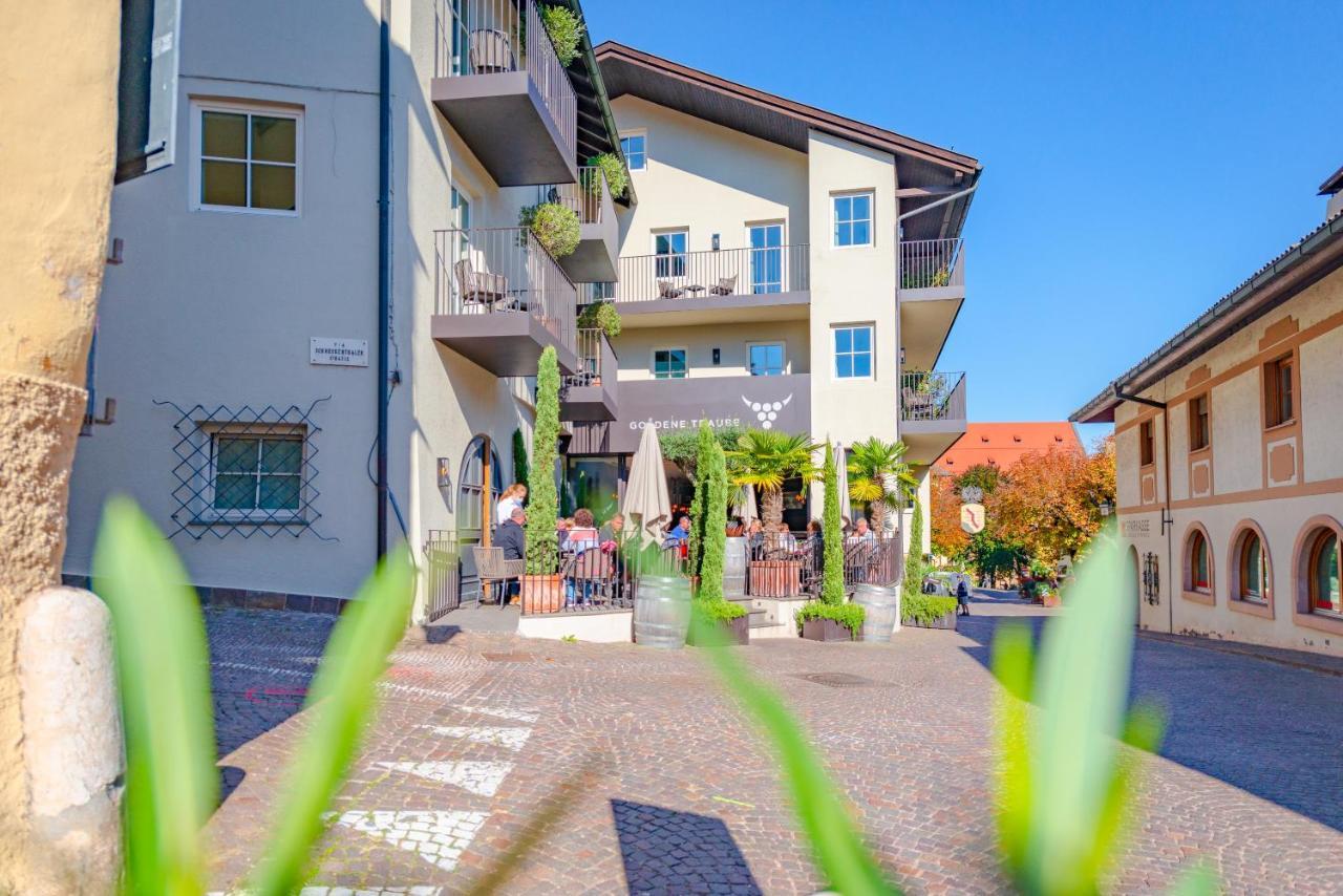 Hotel Goldene Traube Tramin an der Weinstraße Buitenkant foto