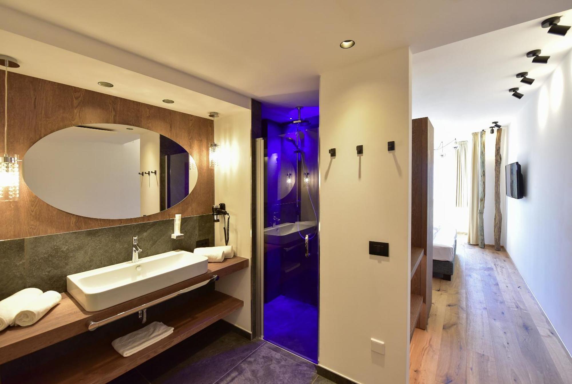 Hotel Goldene Traube Tramin an der Weinstraße Buitenkant foto
